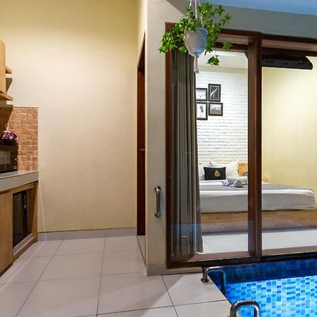 Paisa Seminyak Living Villa Екстериор снимка