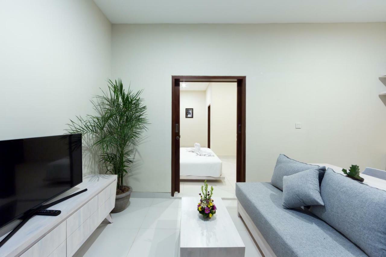 Paisa Seminyak Living Villa Екстериор снимка